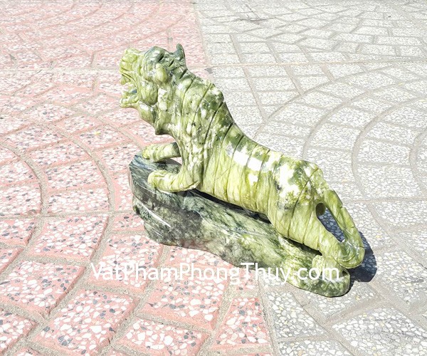 gm111-ho-da-lam-ngoc-1