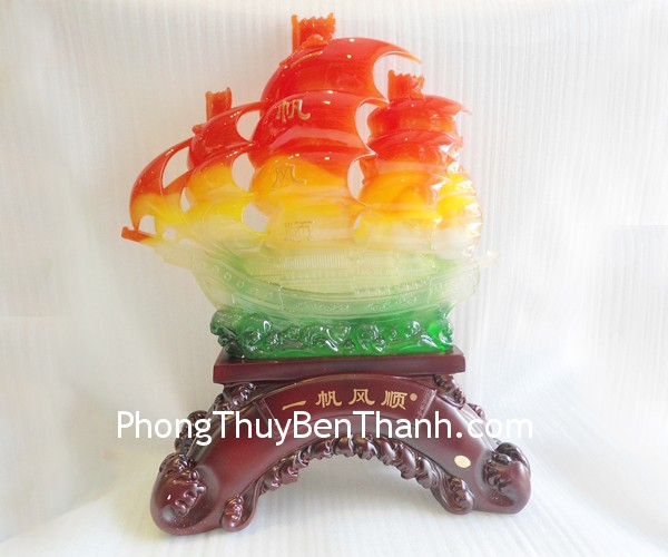 H445G-thuyen-xanh-buom-do2