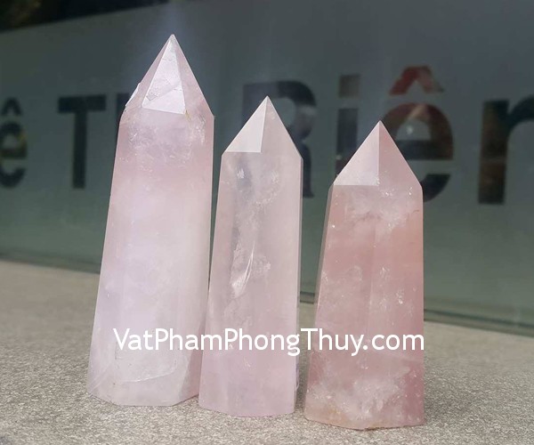 h052-2-tru-thach-anh-hong