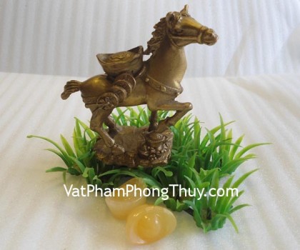 ngua-cong-dinh-vang-d1123-2