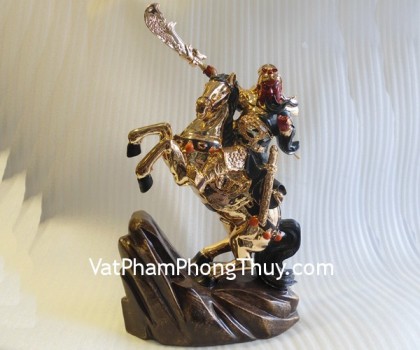 quan-cong-cuoi-ngua-e272-2