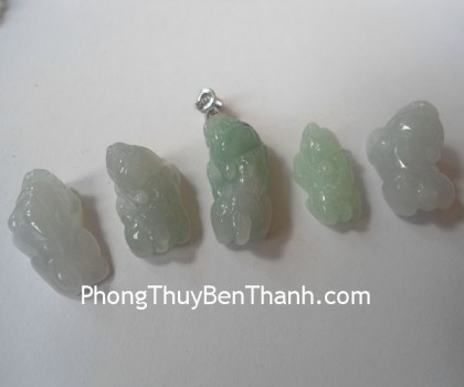 ty-huu-phi-thuy-s742-01