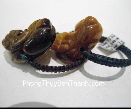 nhan-ty-huu-mat-meo-nho-s454-01