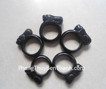 nhan-ty-huu-thach-anh-den