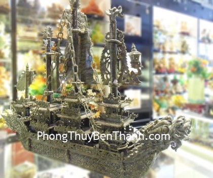 thuyen-lam-ngoc-lon-01