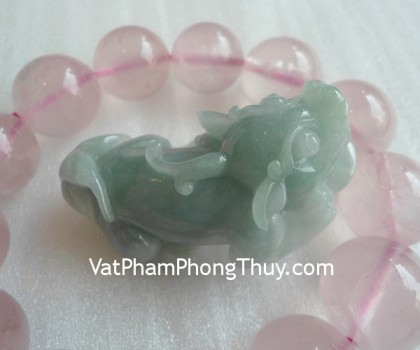 ty-huu-phi-thuy-s2001-11811-01