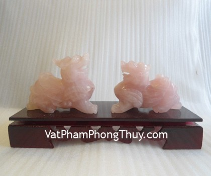 ty-huu-thach-anh-hong-m168-1