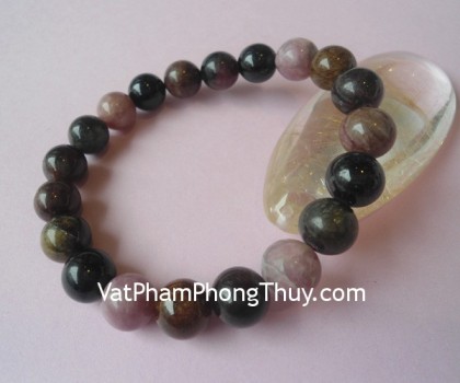 Chuoi-hong-luc-bao-S885-1606-1