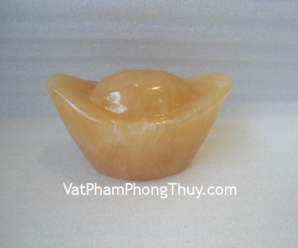 HM179-Nen-vang-trung