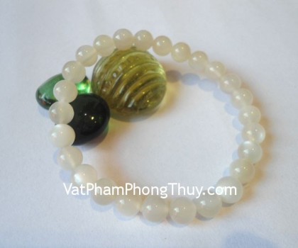 S6122-911-Chuoi-da-mat-trang-2