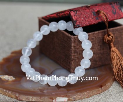 s6358-2247-chuoi-da-mat-trang