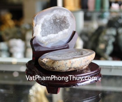 h091-9652-bon-tu-bao-thach-anh-1