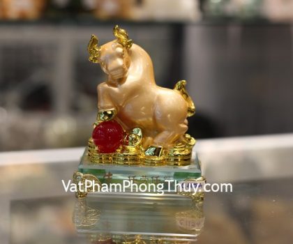 c115a-trau-vang-om-ngoc