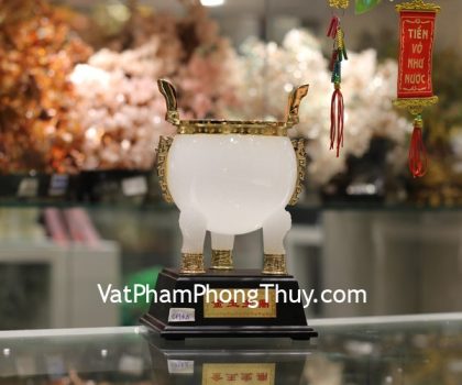 c174a-binh-bach-ngoc-hoang-gia