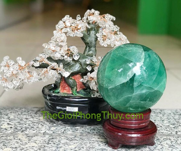 Quả cầu dạ quang xanh tạo sinh khí may mắn