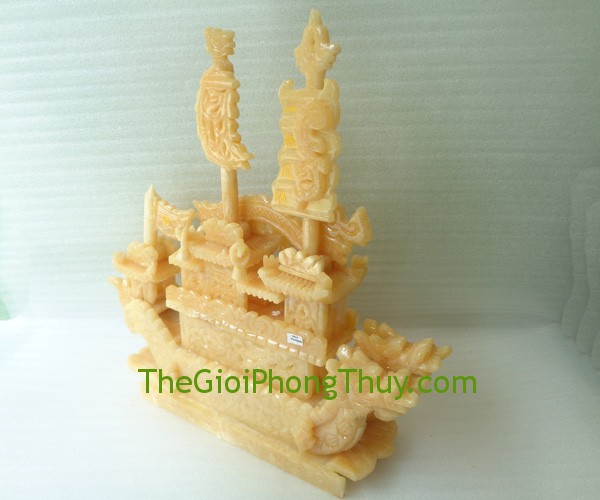 Thuyền rồng hoàng long giúp công việc thuận lợi, suôn sẻ 