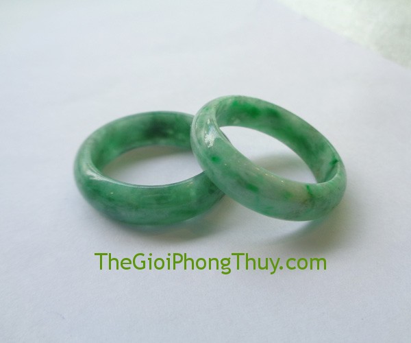 Nhẫn trơn xanh đặc biệt tăng may mắn 