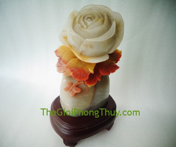 Mẫu đơn Ngọc Tam Thể mang lại giàu sang, phú quý 