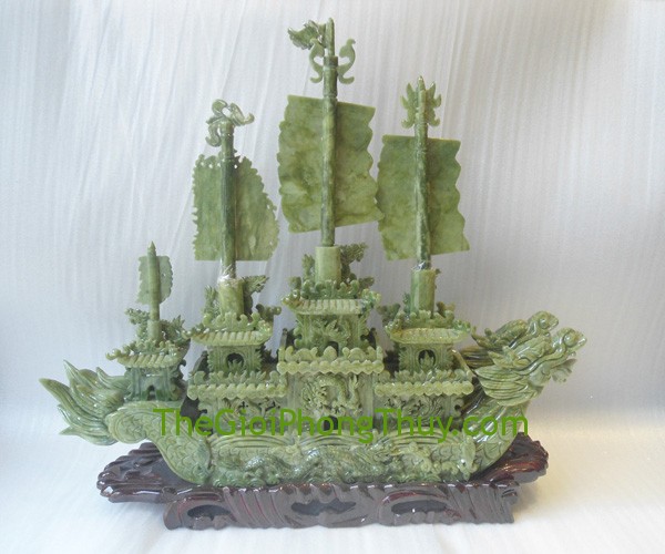 Thuyền rồng Lam Ngọc cũng cố công danh, sự nghiệp 