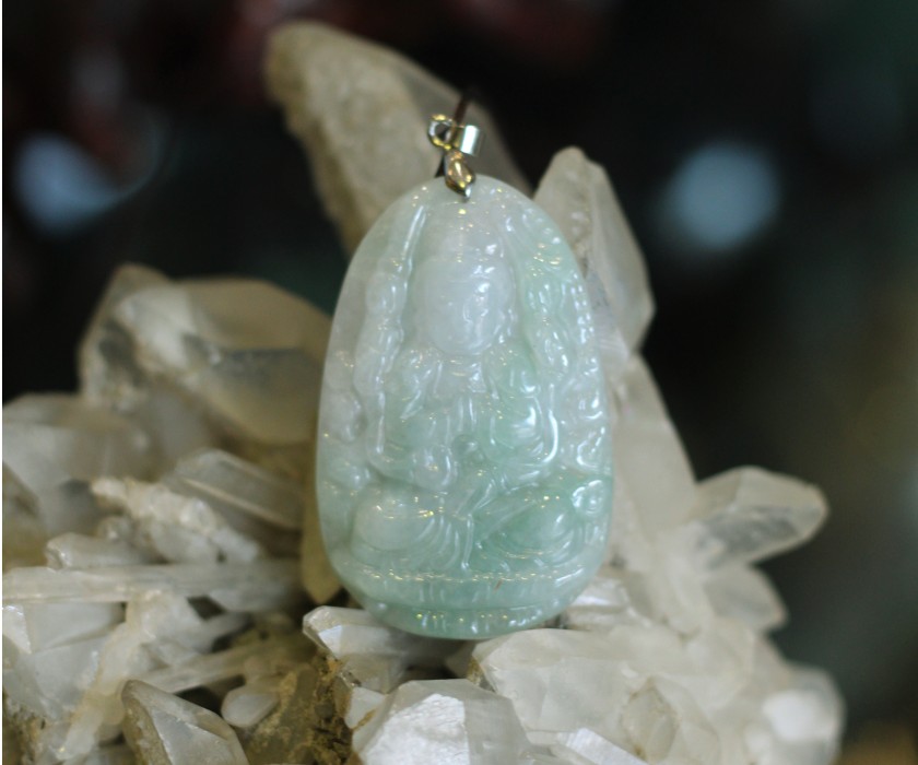 Phật ngọc Phỉ Thúy lớn giúp mọi việc thuận lợi như ý