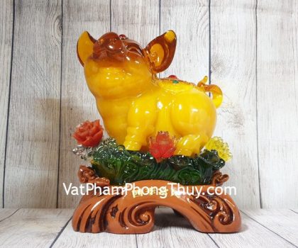 ln015-vua-heo-vang-cam-mau-don-2