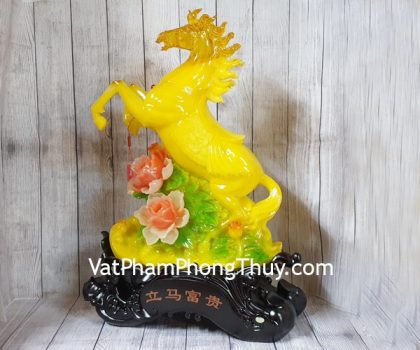 ln119-ngua-vang-ben-mau-don