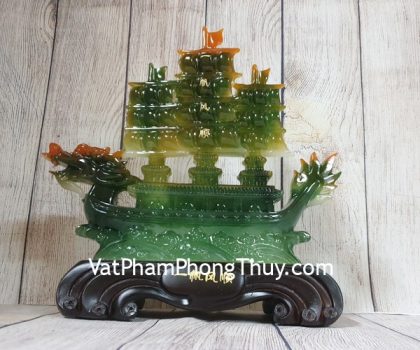 ln143-thuyen-buom-rong-xanh-2